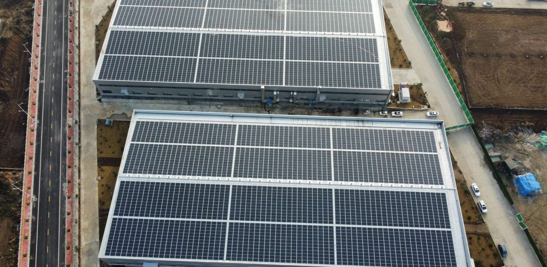 1920-2021年3月，，，河南唐河县 中部食物城BIPV光伏项目，，，装机量1.8MW，，，年发电200万度，，，知足45%用电需求.jpg